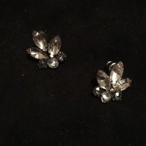 NWOT Cluster earrings